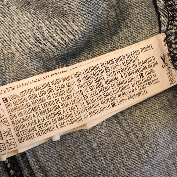 FOREVER 21 • Contemporary Blue Denim Jean Jacket Button Factory Distressed Small - Picture 9 of 9